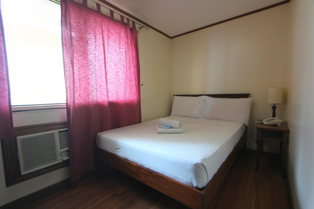 מלון סן פדרו מקאטי Isabelle Royale Makati חדר תמונה