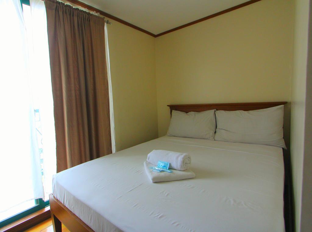 מלון סן פדרו מקאטי Isabelle Royale Makati חדר תמונה