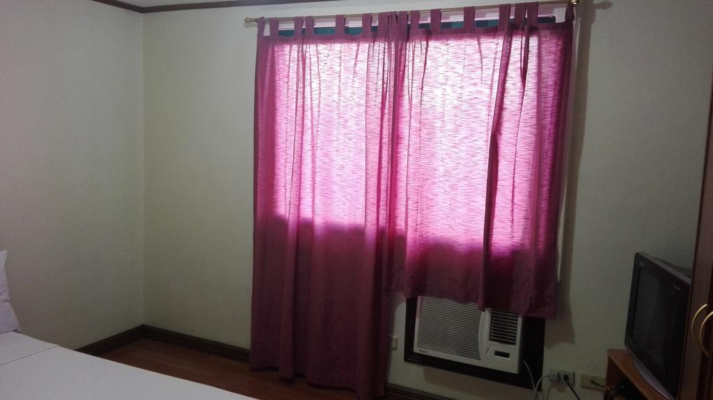 מלון סן פדרו מקאטי Isabelle Royale Makati מראה חיצוני תמונה