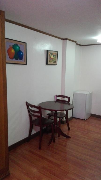 מלון סן פדרו מקאטי Isabelle Royale Makati מראה חיצוני תמונה