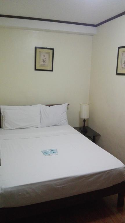 מלון סן פדרו מקאטי Isabelle Royale Makati מראה חיצוני תמונה