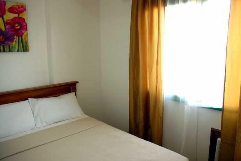 מלון סן פדרו מקאטי Isabelle Royale Makati מראה חיצוני תמונה